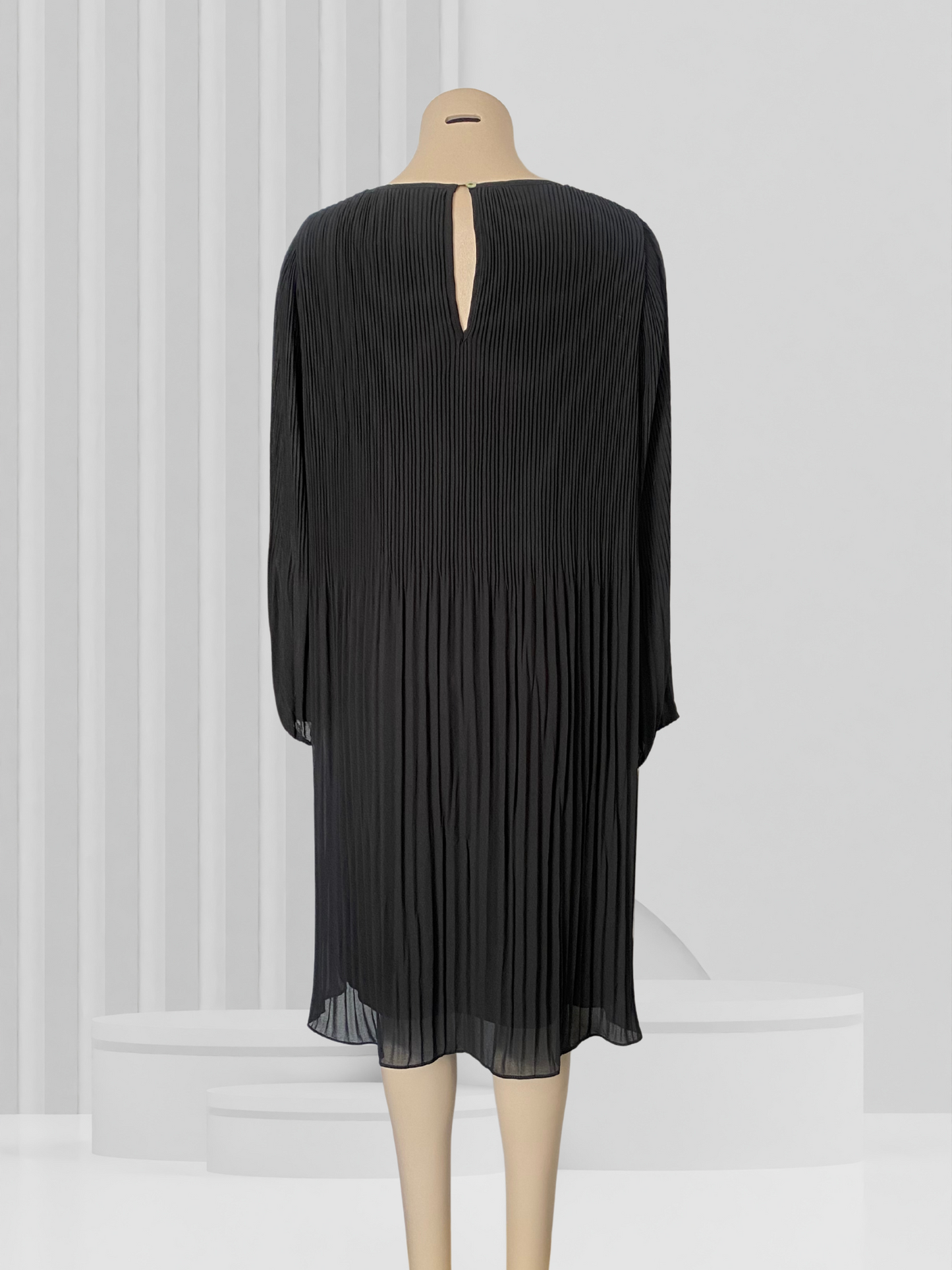 GLOSS BY SHINE ON Black Dress Size 14