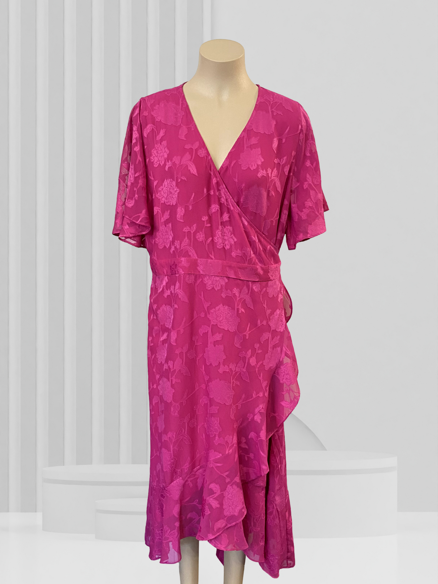 TAKING SHAPE Pink Dress Size 24