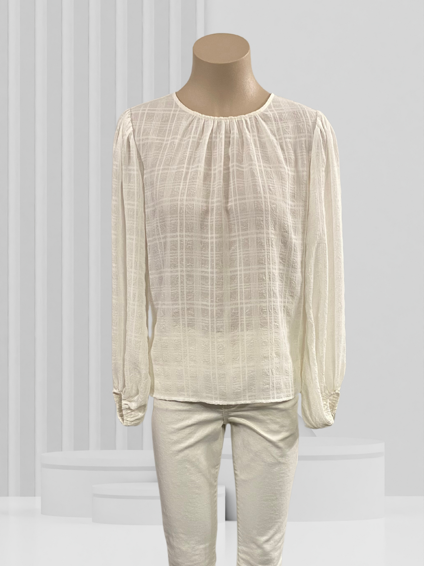 STORM White Top Size 6