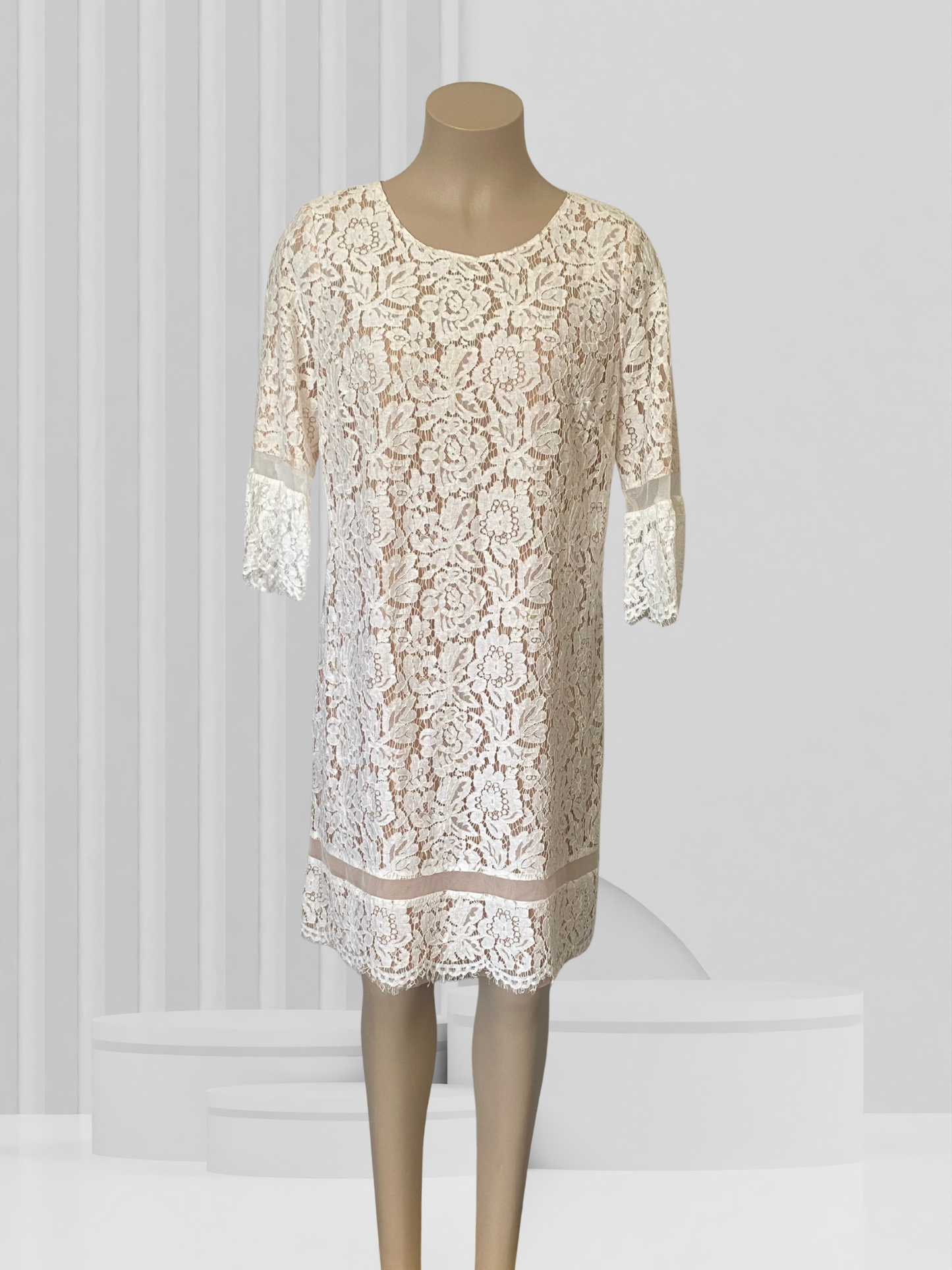 BCBG MAXAZRIA White Dress Size M