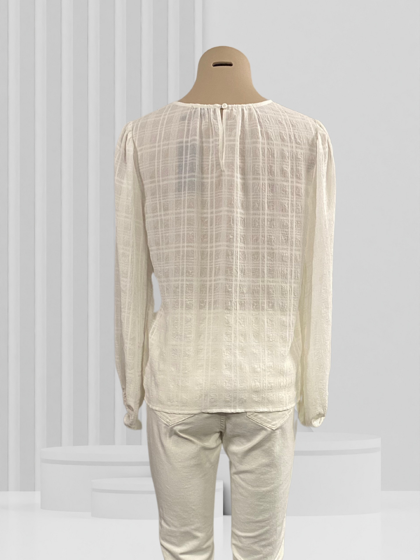 STORM White Top Size 6