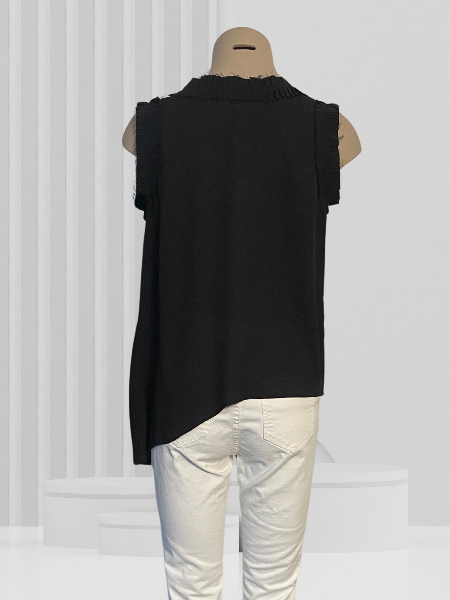 RICOCHET Black Top Size 8