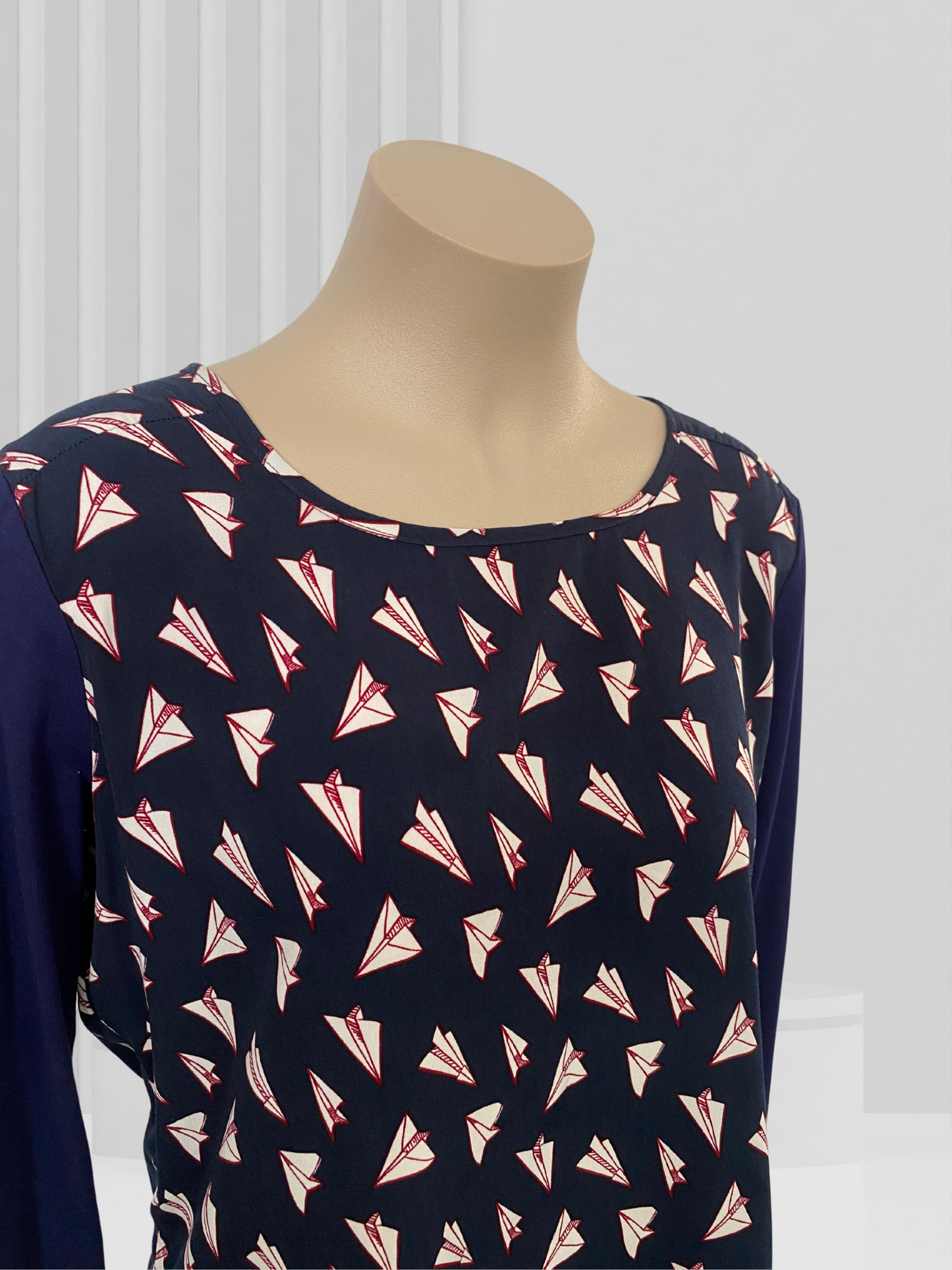 ANDREA MOORE Navy Top Size 12