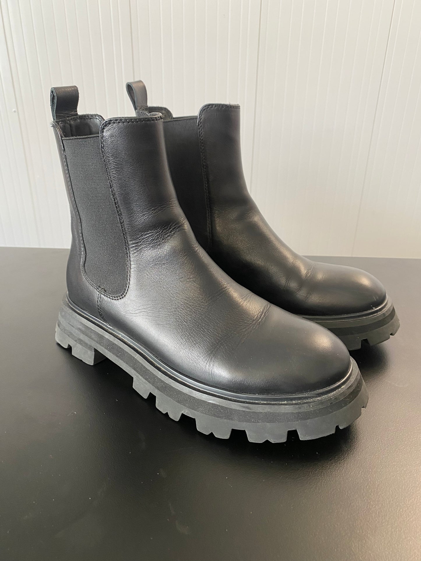 TONY BIANCO Black Boots Size NZ 6 (36-37)