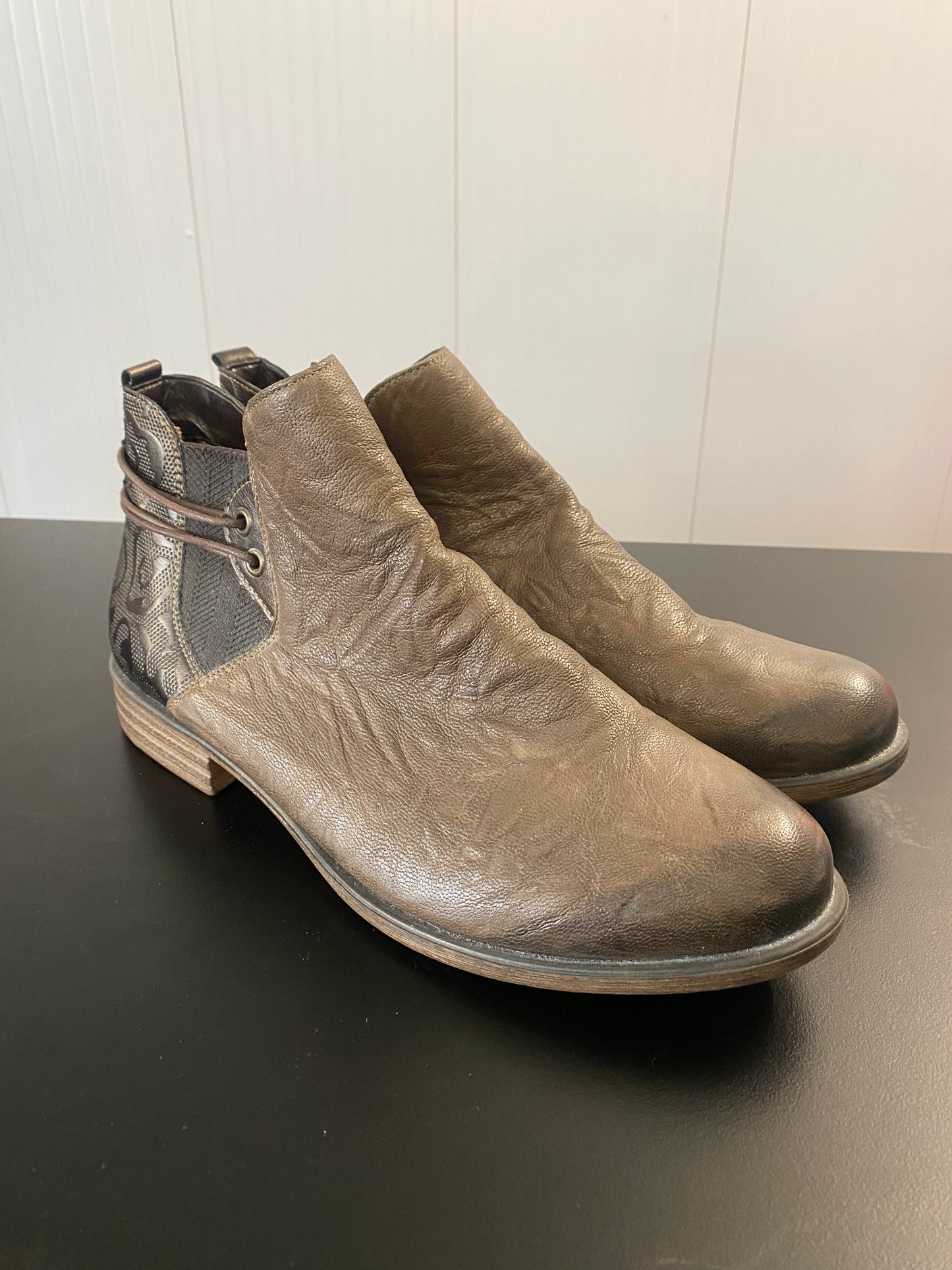 REMONTE Brown Boots Size 43