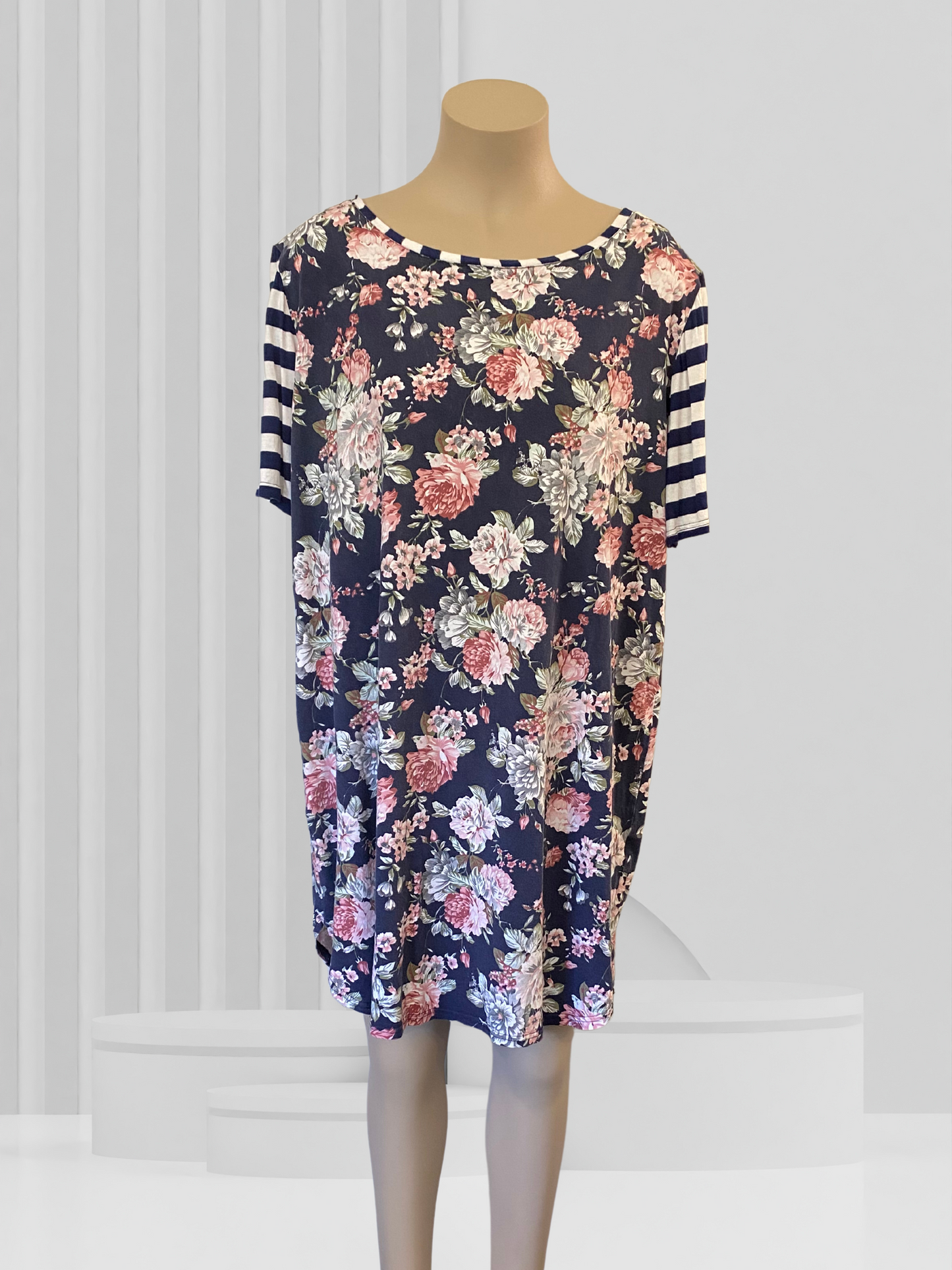 RUBY & RAIN Navy Floral Dress Size S (18)