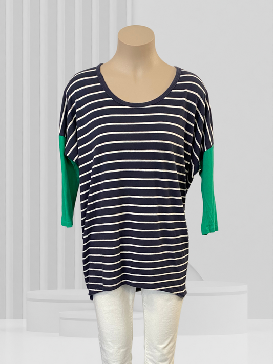 MOOCHI Navy & White Top Size S