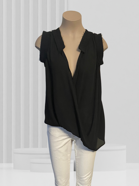 RICOCHET Black Top Size 8