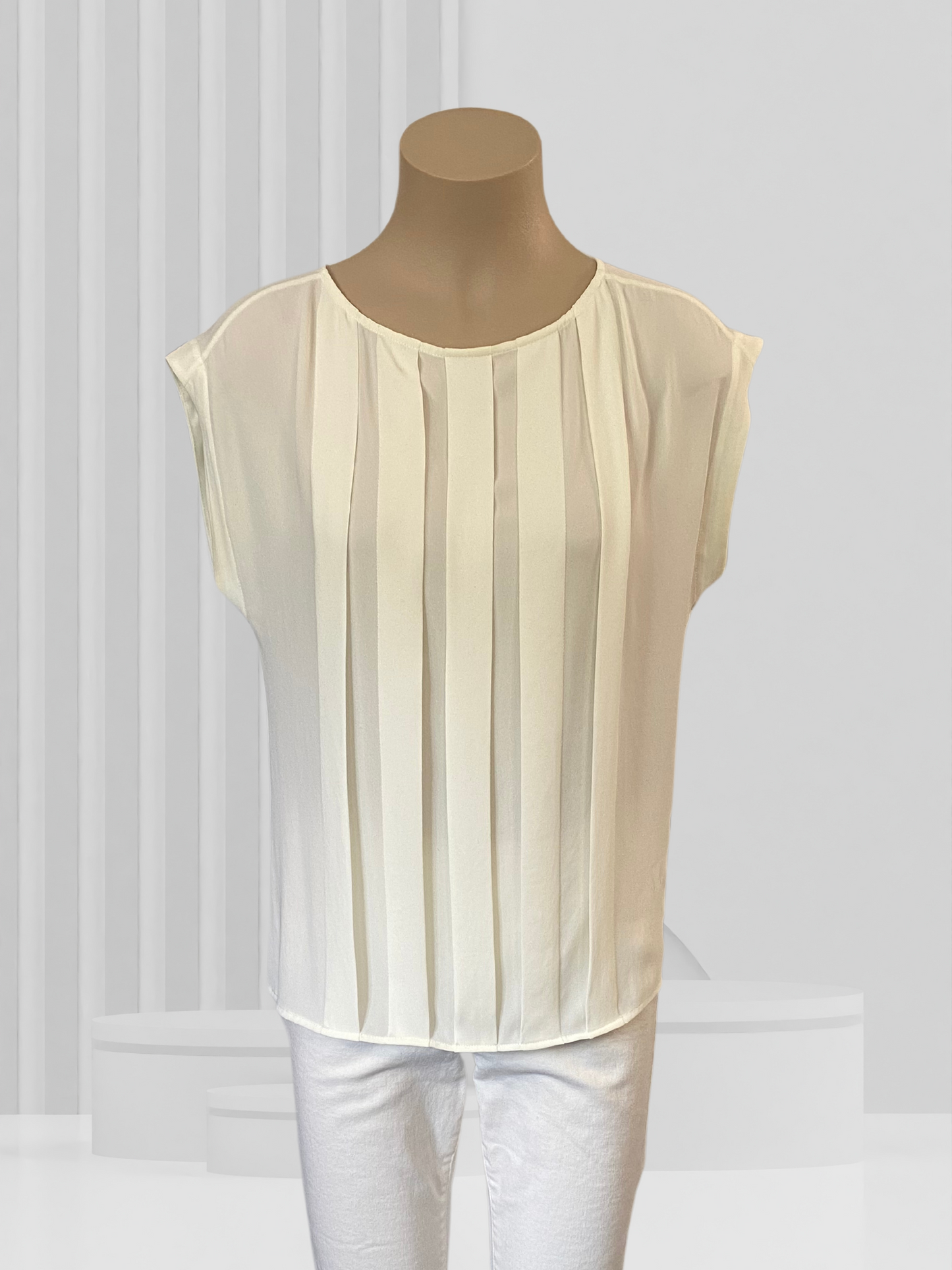 VERONIKA MAINE Cream Top Size 8