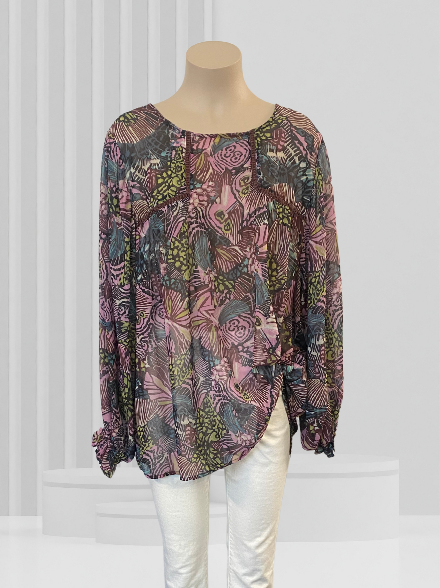 COCO & BELLE Lilac Top Size L