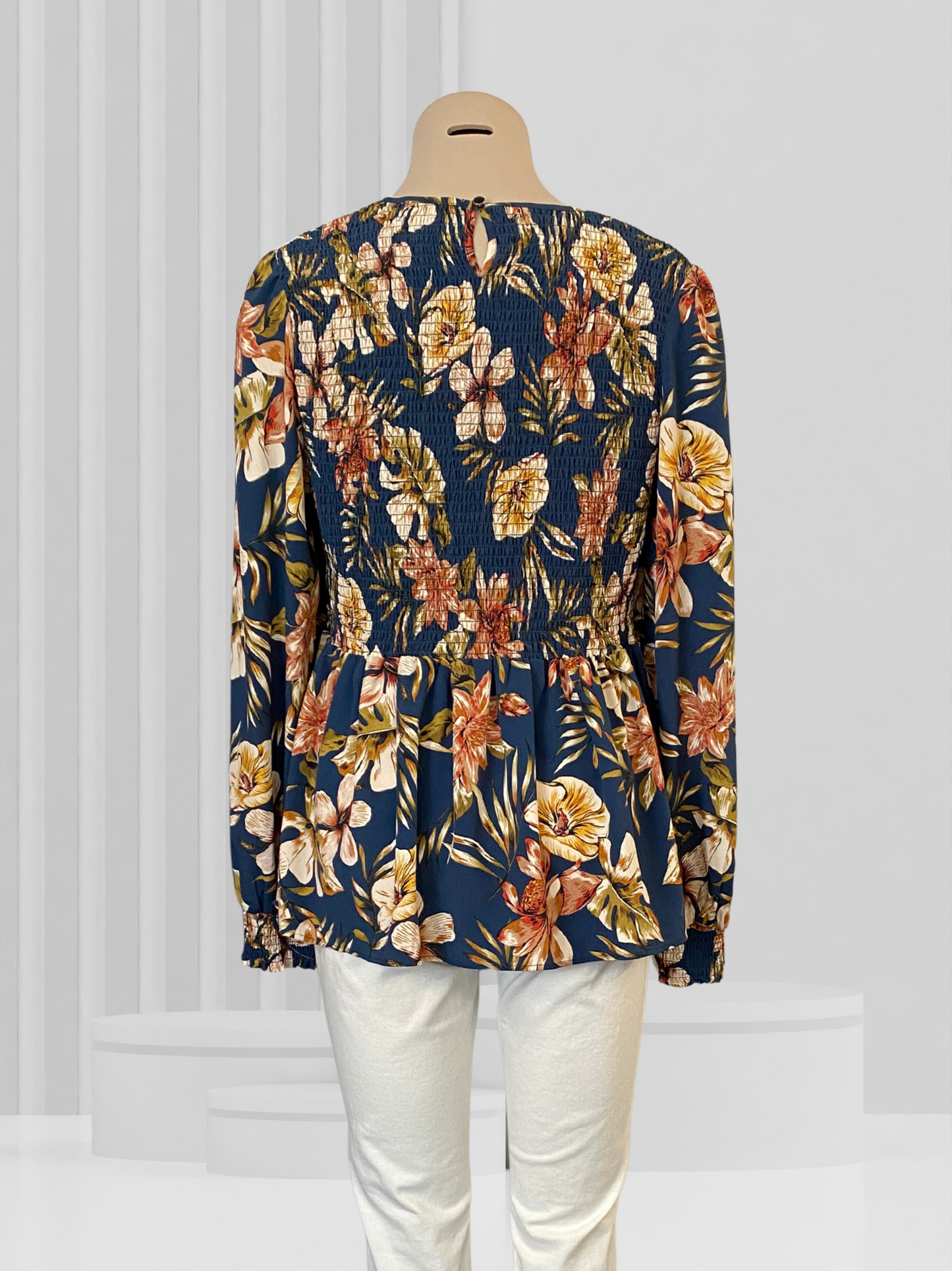 ET ALIA Navy Floral Top Size M