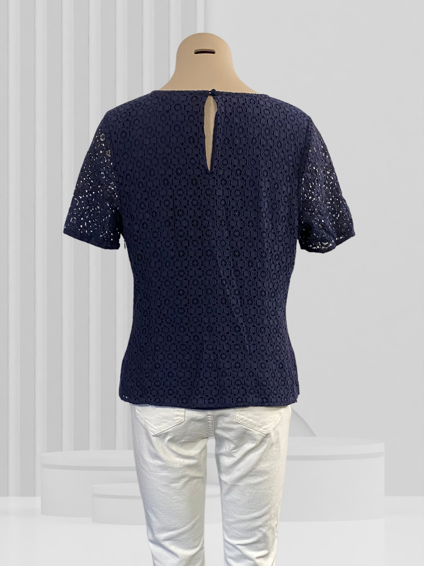 JACQUI.E Navy Top Size 14