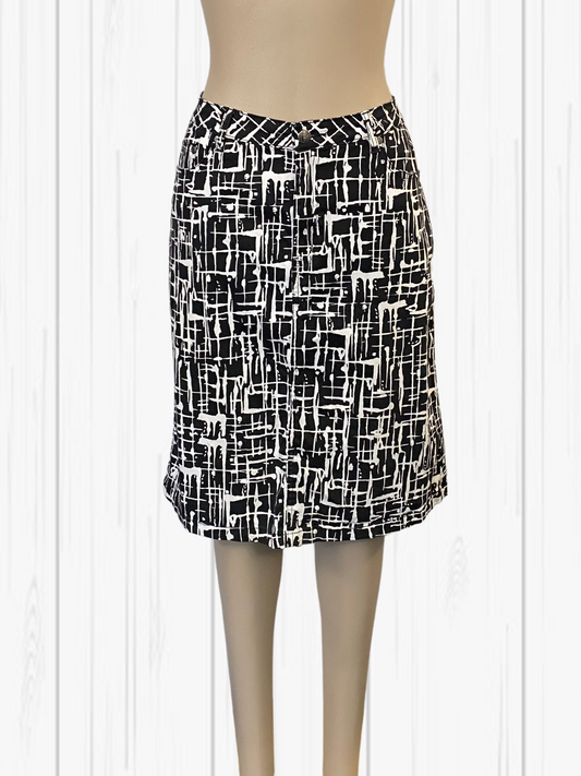 VASSALLI  Black & White Skirt Size 14