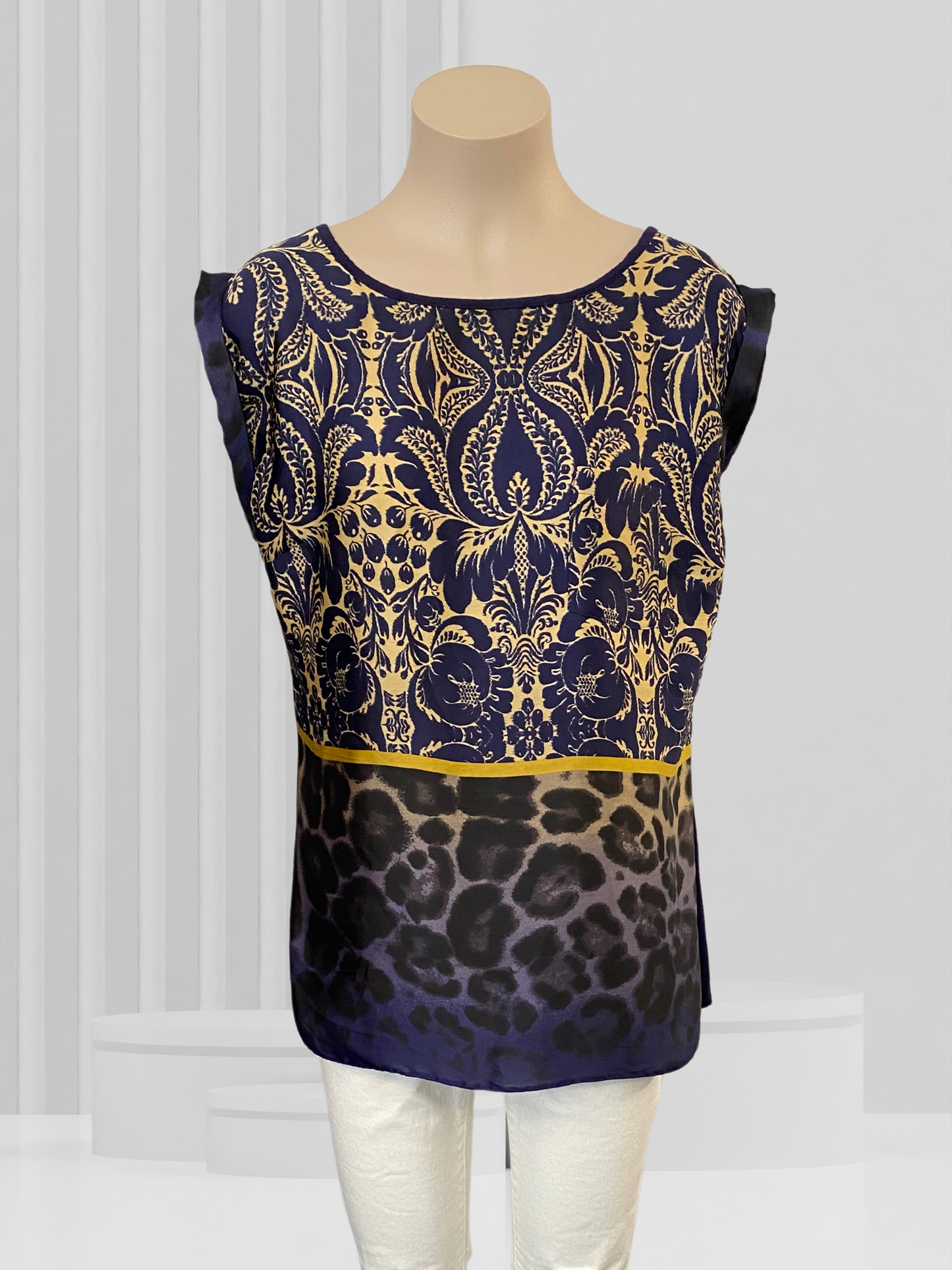 WALLIS Navy & Gold Top Size M