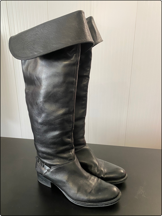 MI PIACI Black Boots Size 38