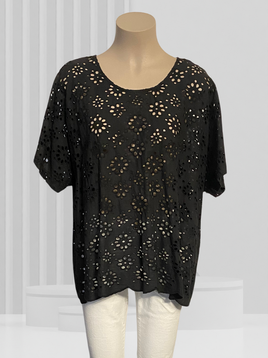 WILD CHILD Black Top Size 20