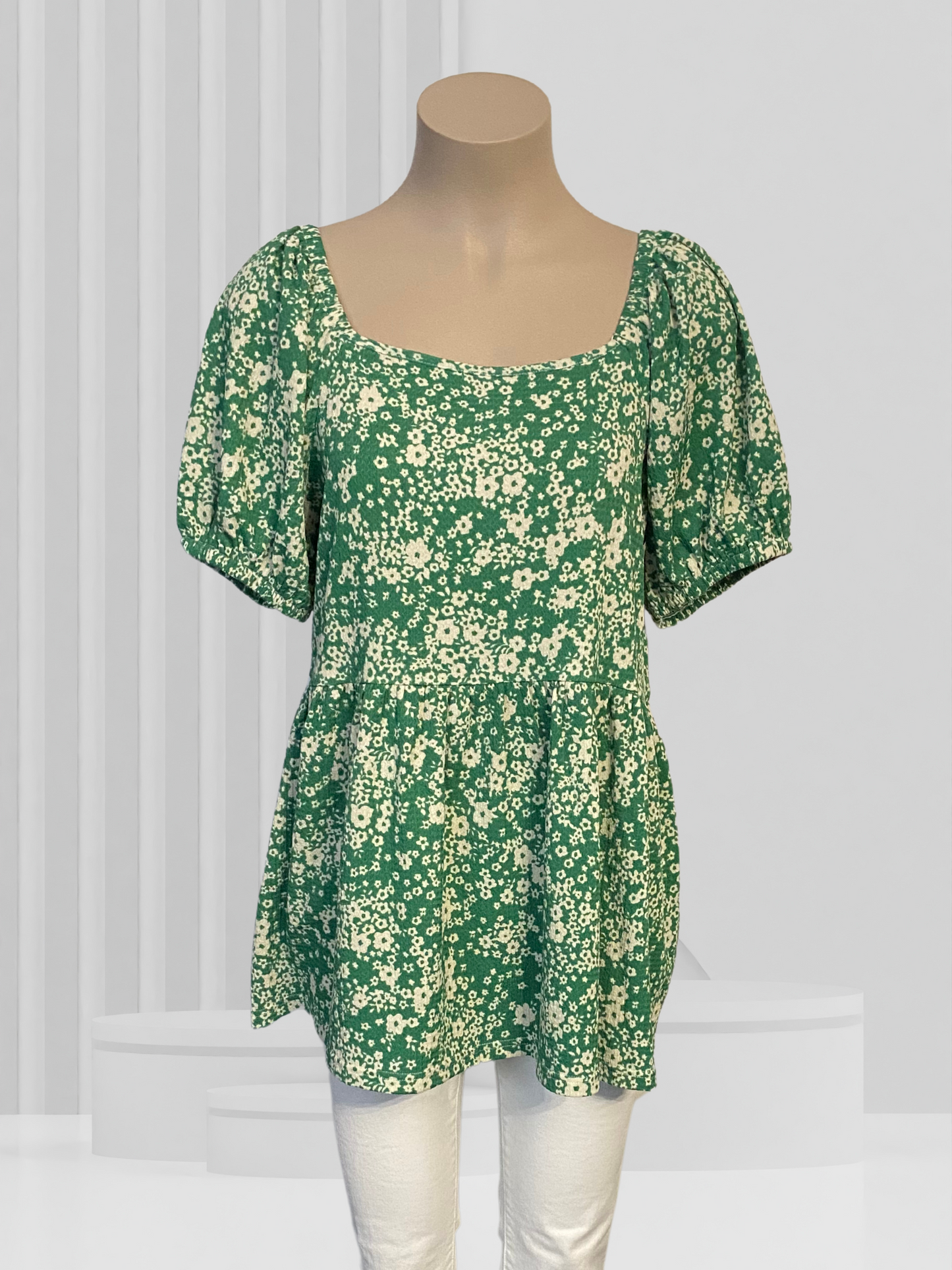 COCO & BELLE Green & White Top Size S