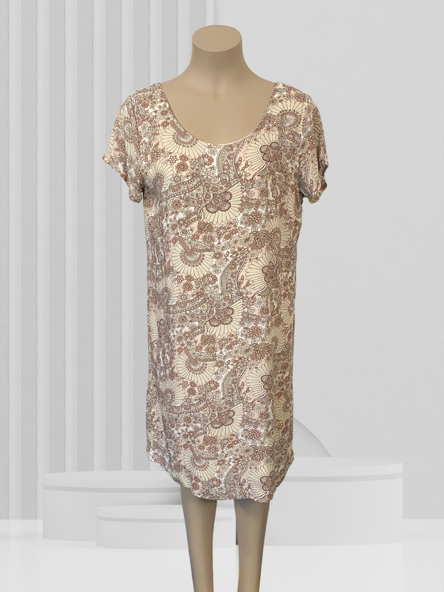 DDP Beige Dress Size L