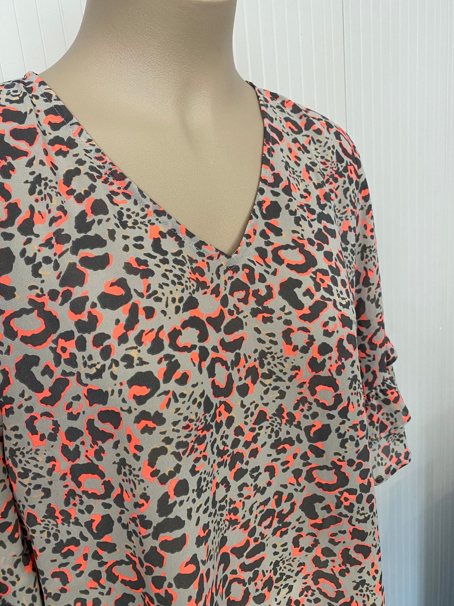 GLOSS BY SHINE ON Pink Animal Print Top Size 12